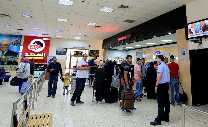 43 ألف مسافر عبر معبر الكرامة خلال أسبوع