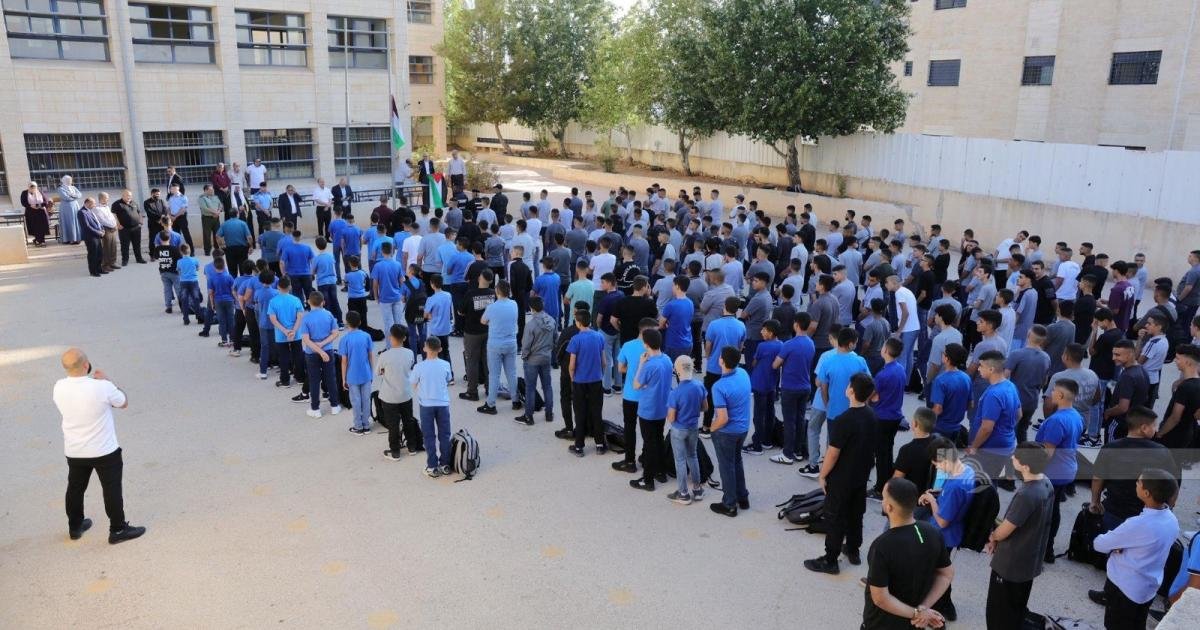 انطلاق العام الدراسي في الضفة وغزة بإشراف عشرات الآلاف من المعلمين