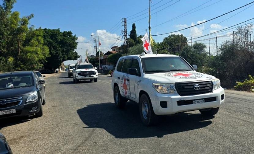 لبنان يتسلم أربعة أسرى محررين عبر الصليب الأحمر
