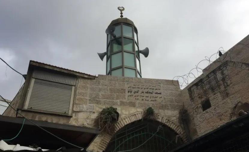 الاحتلال يحرر مخالفات لمسجدين في النقب بذريعة الضوضاء